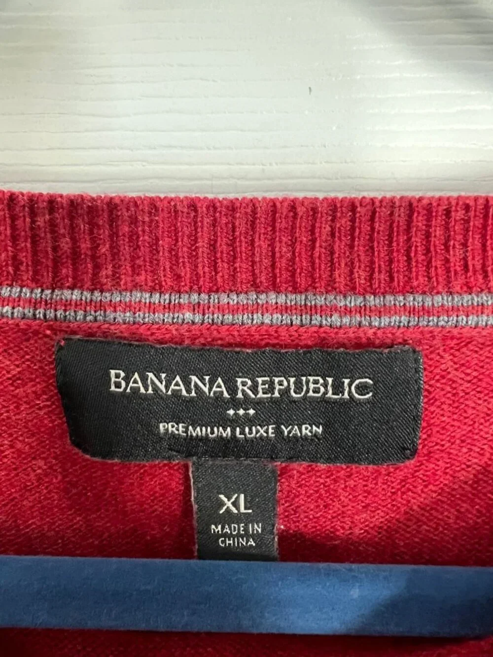 Banana Republic Premium Lux Yarn Red Long Sleeve Crewneck Sweater Men's XL